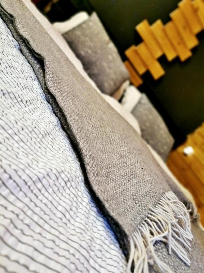 Toelgyes Menedek Apartment Noszvaj Bagian luar foto